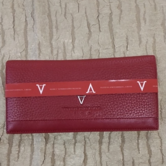 Valentino Textured Red Women's Wallet - Picture 1 of 5